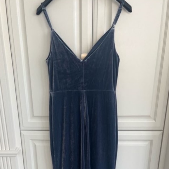 Revelry Blue Grey Velvet Gown (Size 6) - Picture 4 of 4